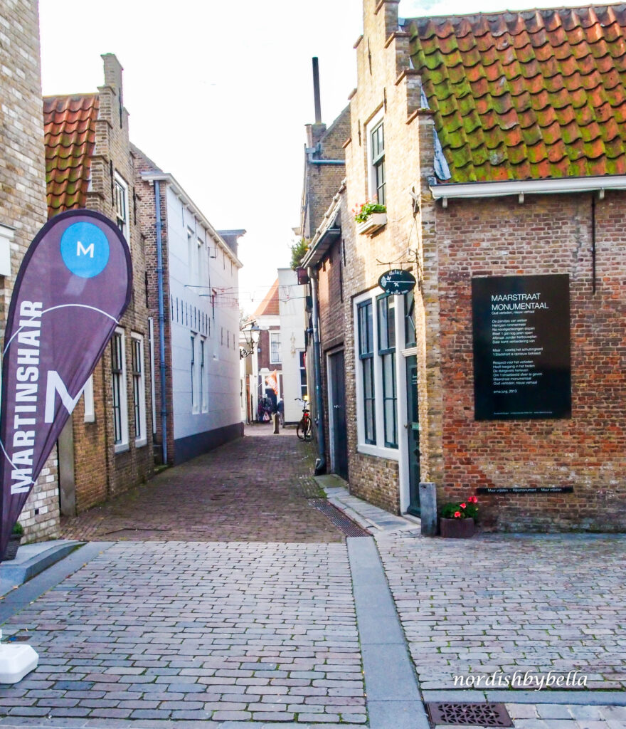 Die Maarstraat in Zierikzee