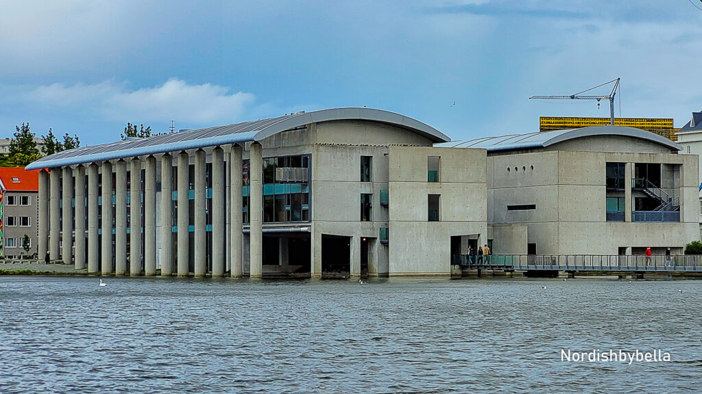 Das Rathaus von Reykjavík