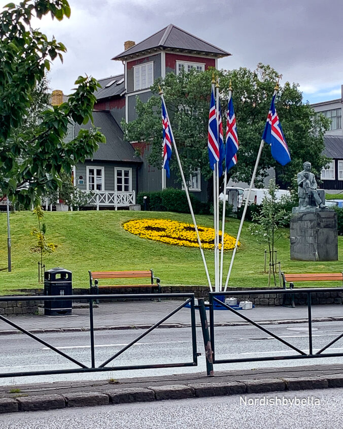 Beet in Form eines Smileys in Reykjavík